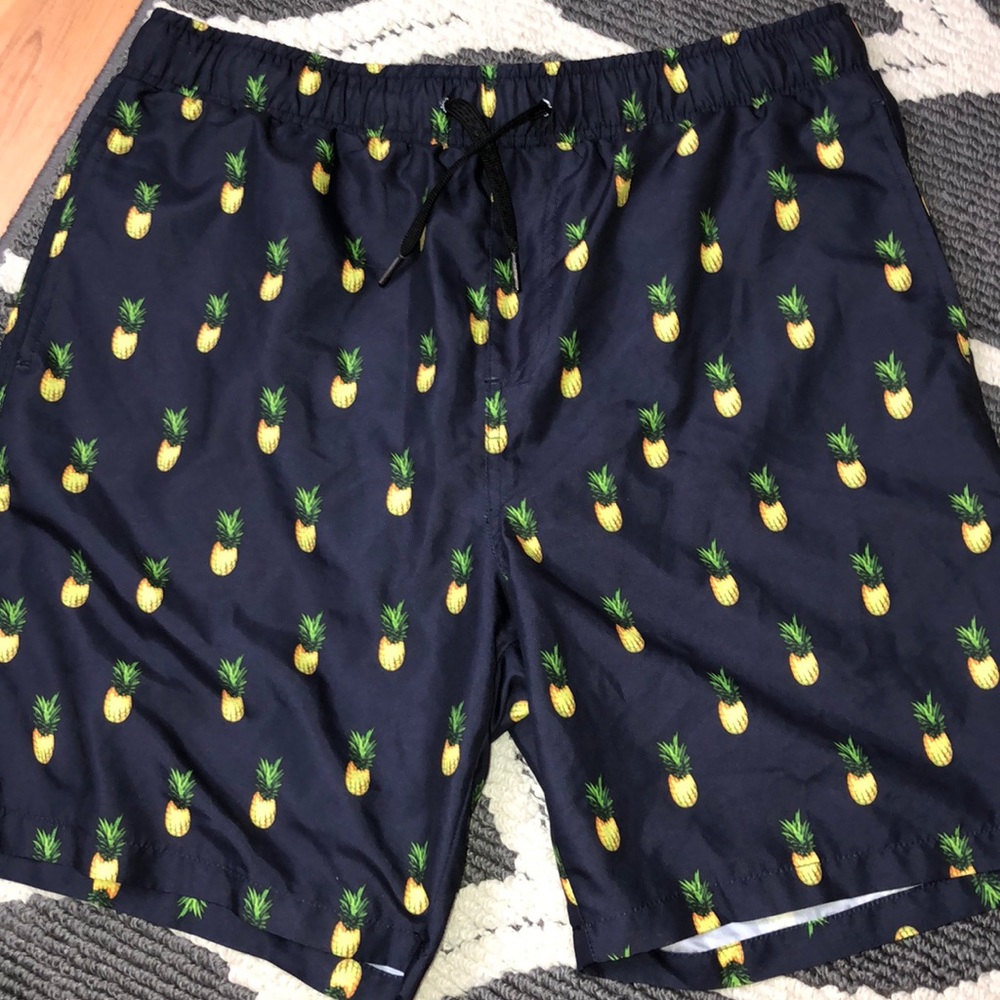 Men’s swim trunks
